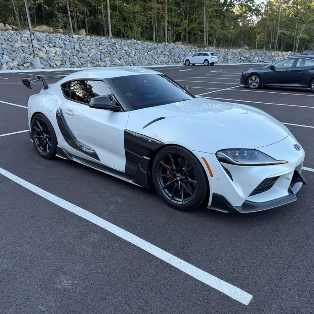 TOYOTA GR SUPRA A90 MK5 CARBON FIBER FRONT FENDERS (2019+)