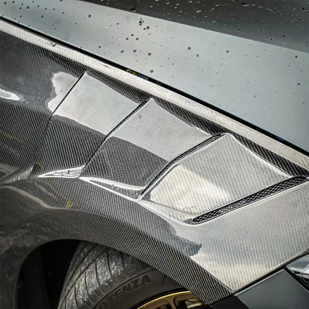 BMW 3 SERIES G20 CARBON FIBER VENTED FENDERS