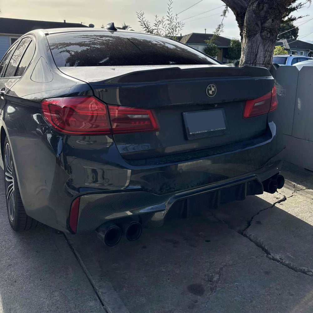 BMW 5 SERIES G30/G31 CARBON FIBER REAR DIFFUSERS WITH EXHAUST TIPS