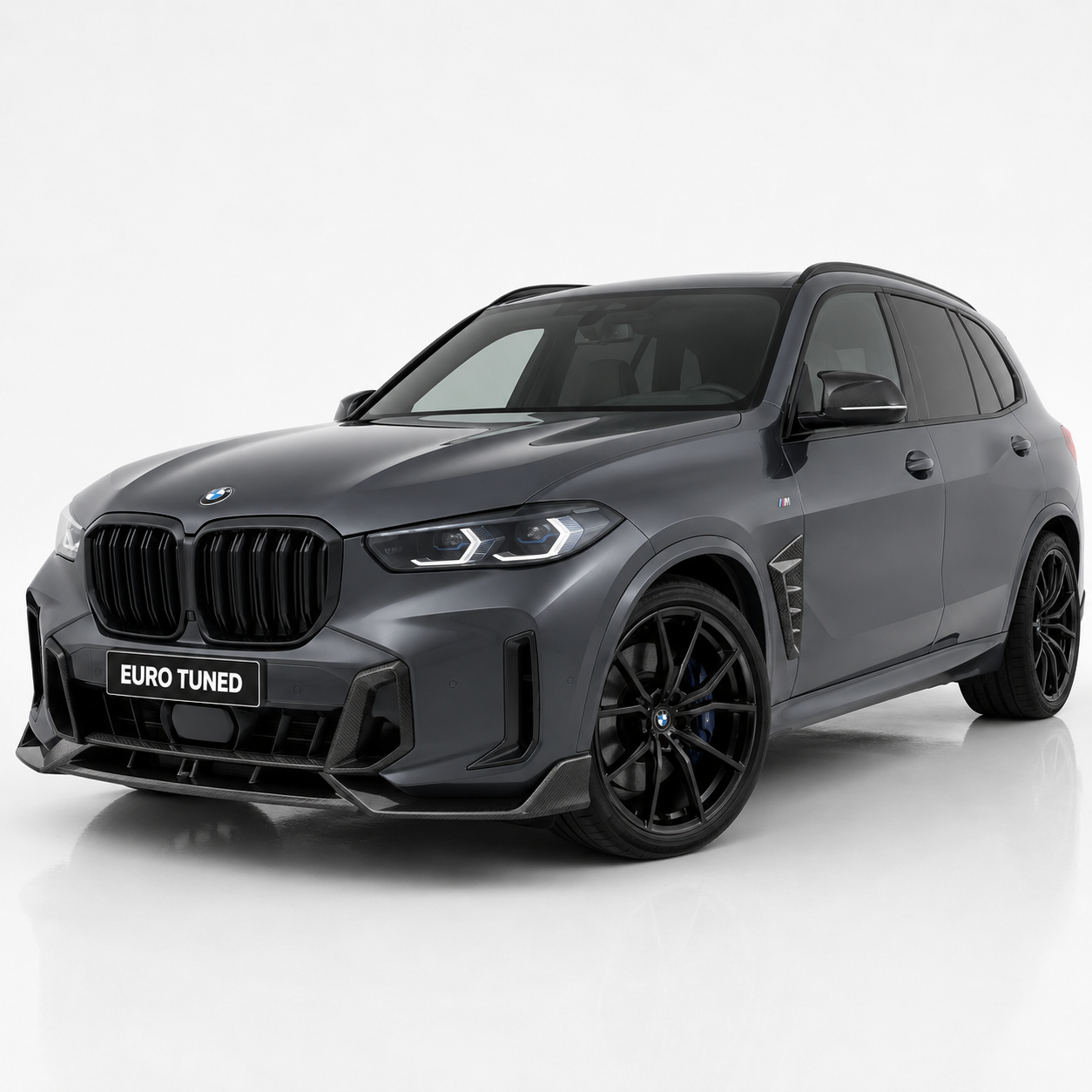 BMW G05 LCI M Sport carbon fiber side air vent trims installed