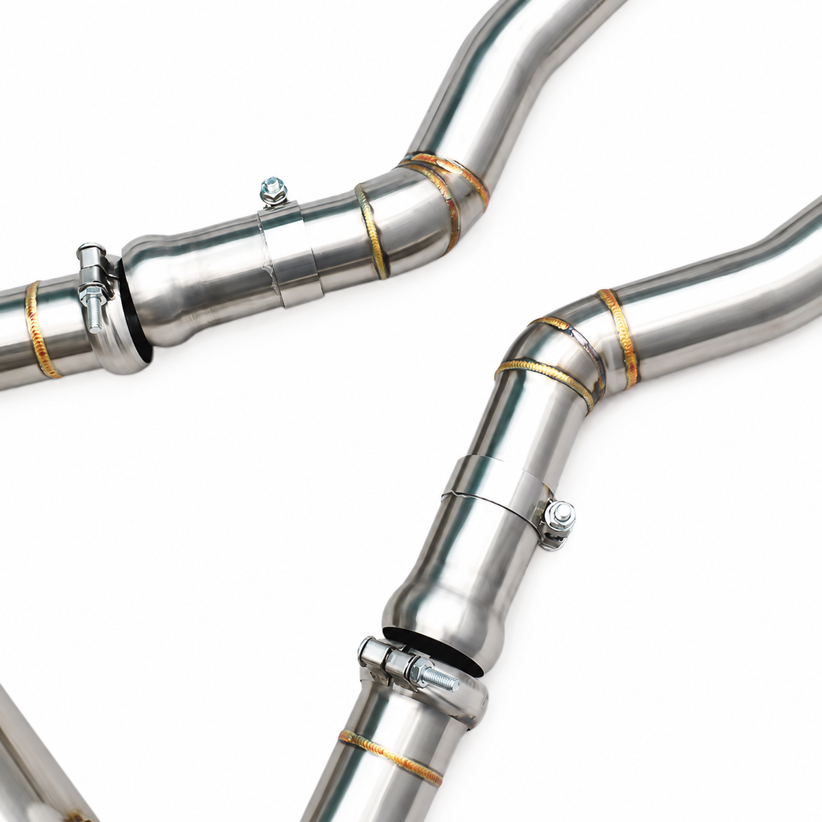 BMW M3 F80 and M4 F82 S55 stainless steel exhaust pipe connection and clamp detail