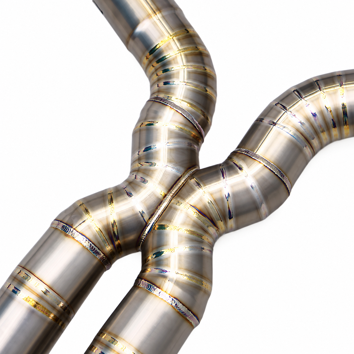 BMW M8 F91 F92 and F93 S63 titanium Forward X-Pipe detail with welded crossover section
