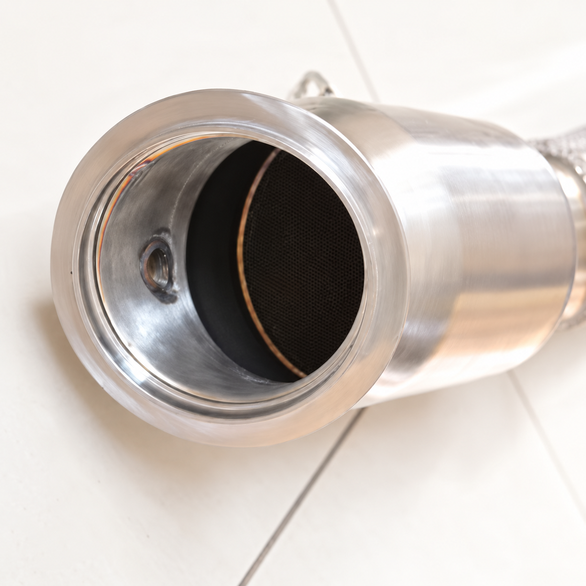 BMW N20 200 cell catted downpipe high-flow catalytic converter detail